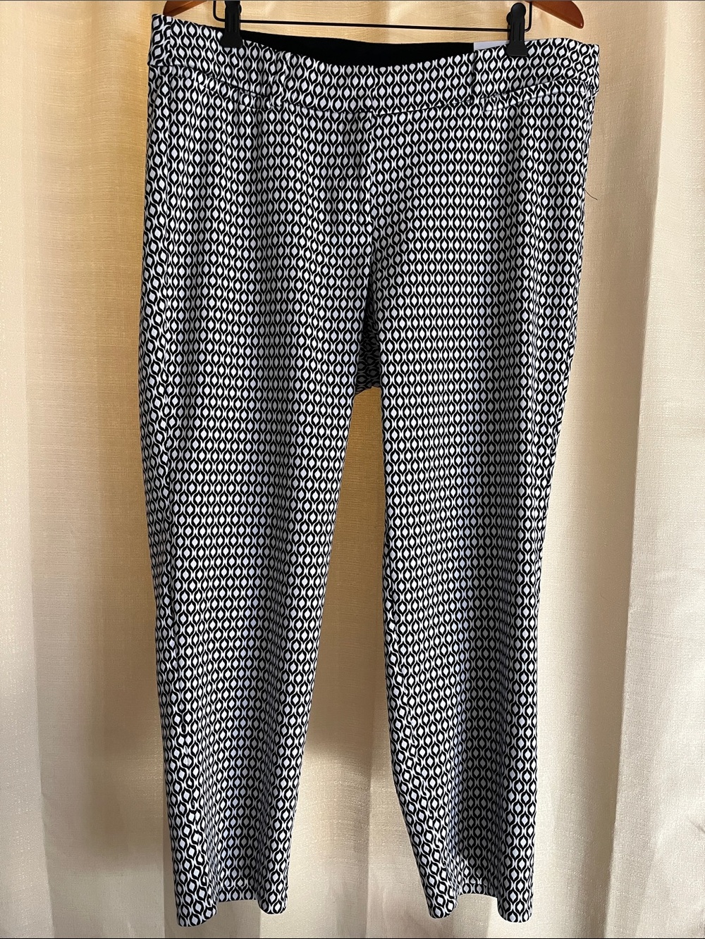 Lane Bryant Black & White Geometric Chinos Pants